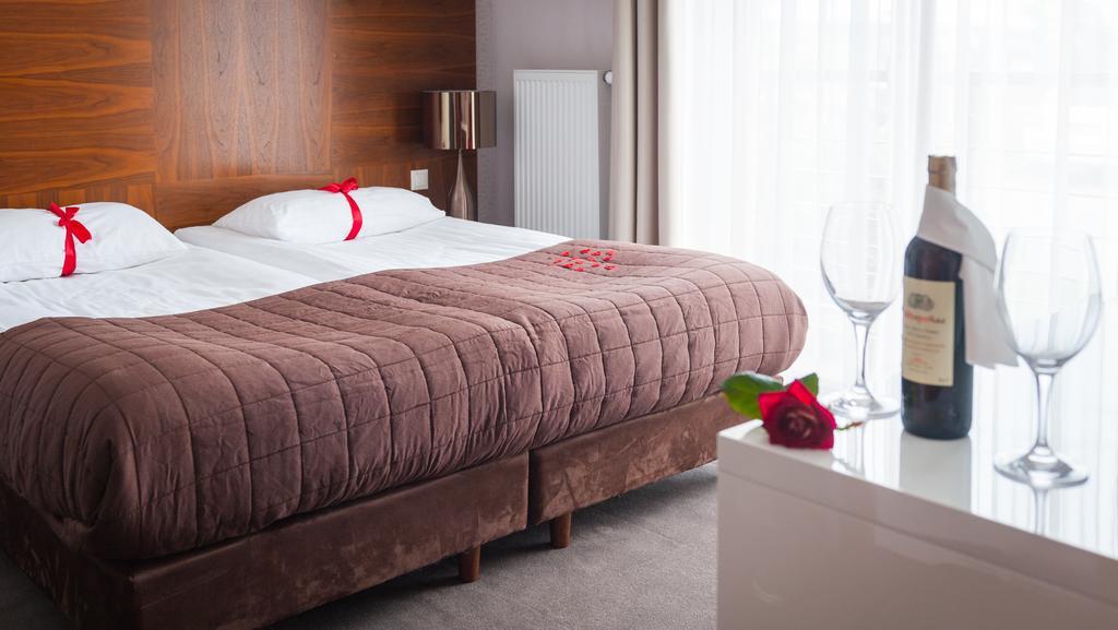 Bazuny Hotel&Spa Koscierzyna Ruang foto