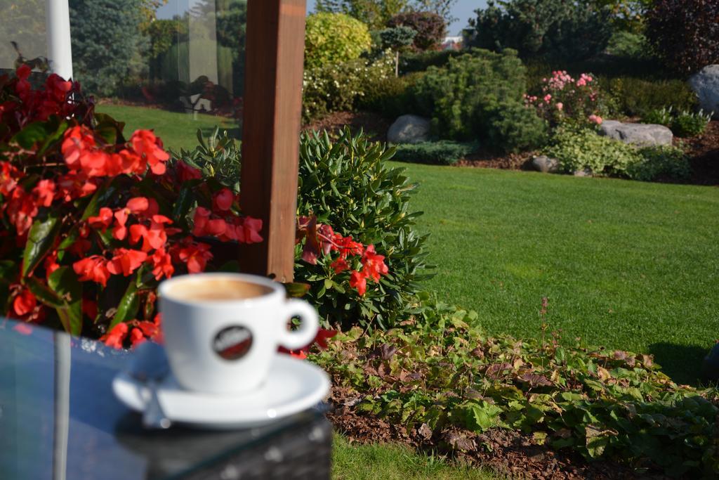 Bazuny Hotel&Spa Koscierzyna Bagian luar foto