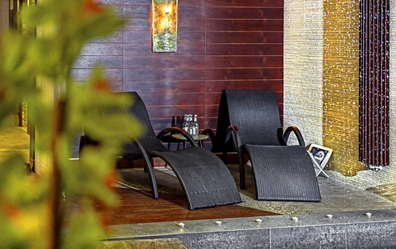 Bazuny Hotel&Spa Koscierzyna Bagian luar foto