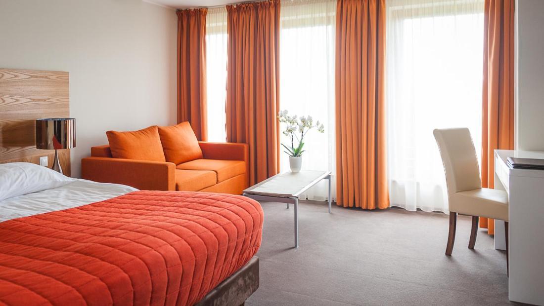 Bazuny Hotel&Spa Koscierzyna Bagian luar foto