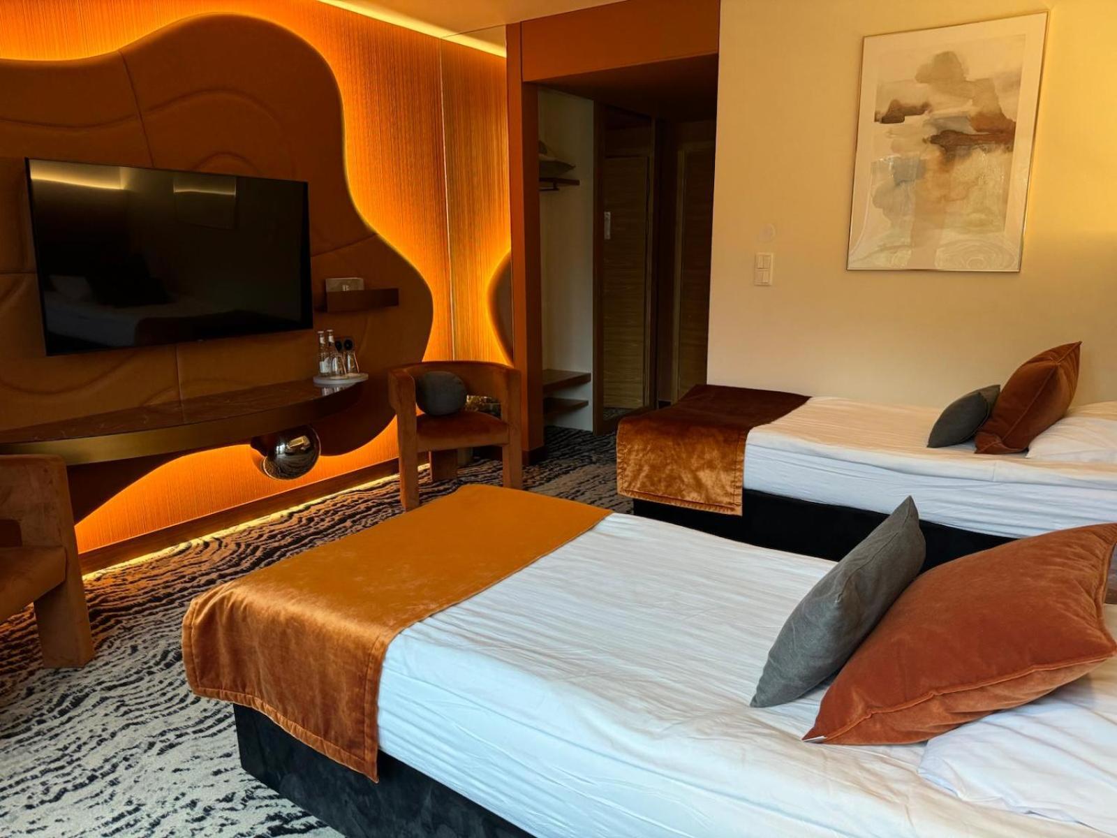 Bazuny Hotel&Spa Koscierzyna Bagian luar foto
